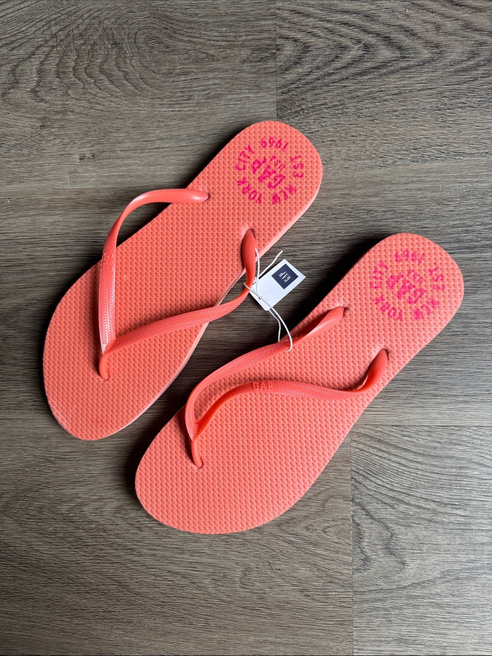 GAP Bright Orange Flip-Flop Sandals Size 9